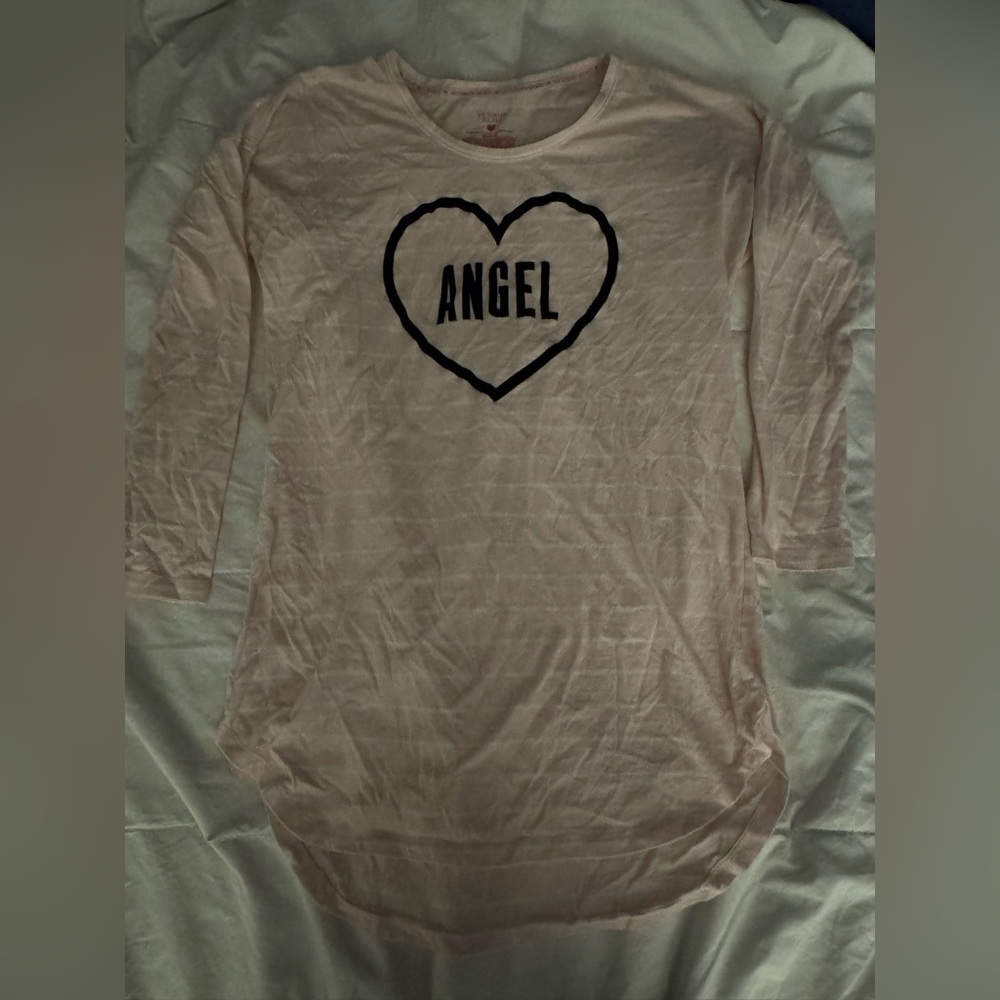 Victoria's Secret Baby Pink Graphic Pijama